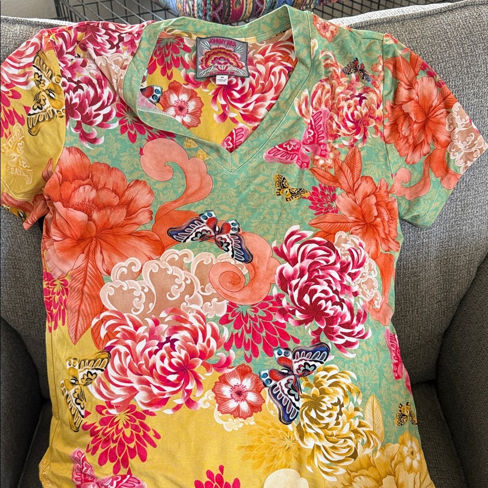 Johnny Was Multicolor Floral V-Neck Top